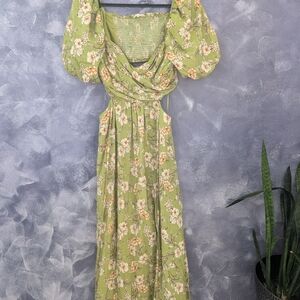 Blu Pepper Light Green Floral Backless Maxi Dress